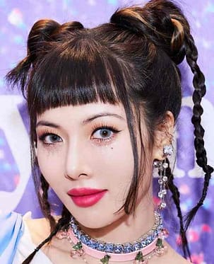 Jang Wonyoung " Tweety Bangs " hairstyle would be the new trend this fall in South Korea